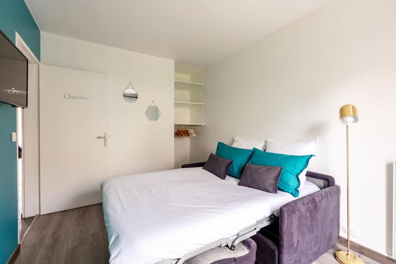 Charmant Refuge Avec Jardin, A 6 Minutes A Pied Du Metro Creteil L Echat-Lovely Retreat With Garden, Located A 6-Minute Walk From Creteil L Echat Metro Station Exterior foto