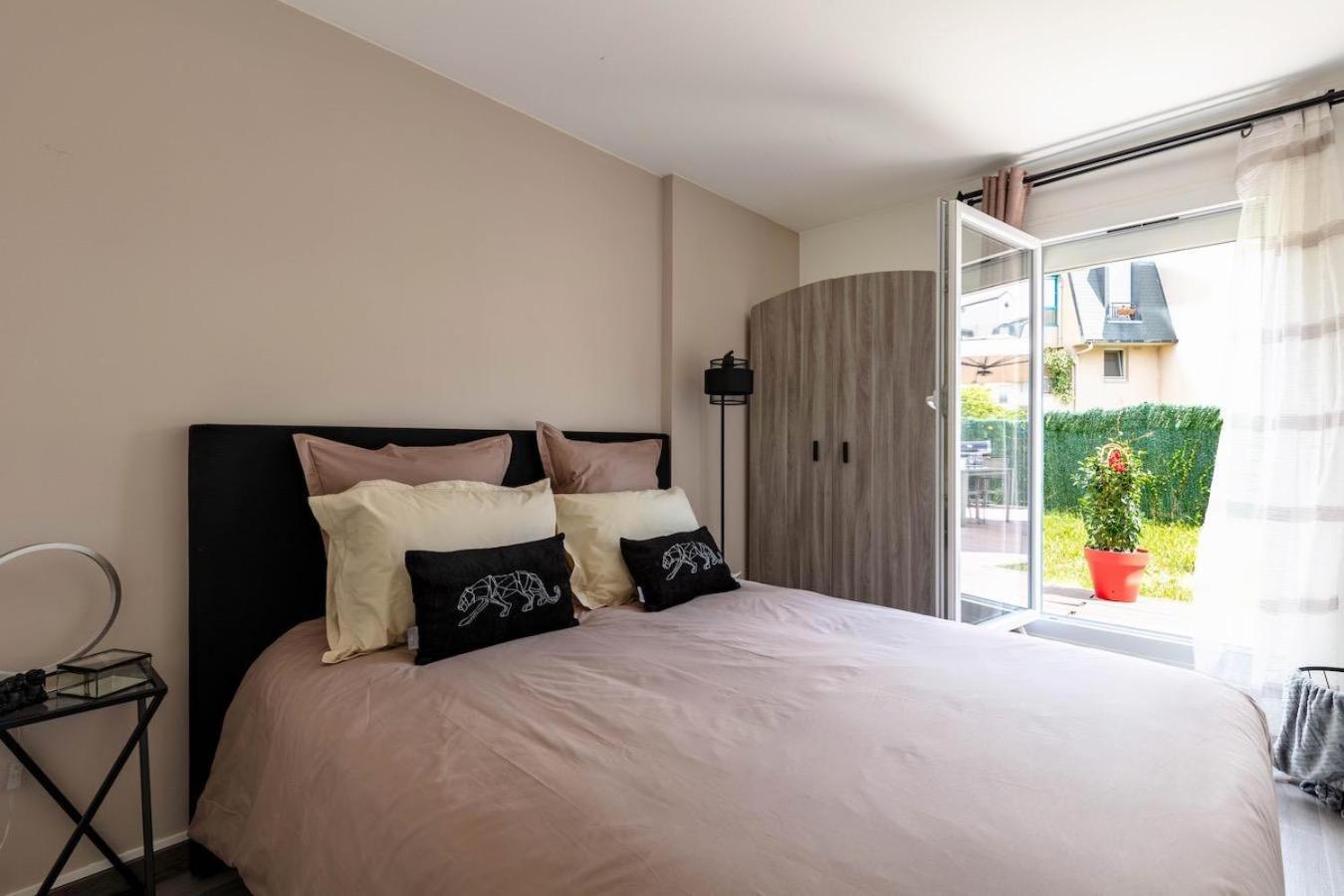 Charmant Refuge Avec Jardin, A 6 Minutes A Pied Du Metro Creteil L Echat-Lovely Retreat With Garden, Located A 6-Minute Walk From Creteil L Echat Metro Station Exterior foto